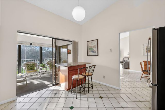 3207 S Lakeview Circle 6-203, Hutchinson Island, FL 34949