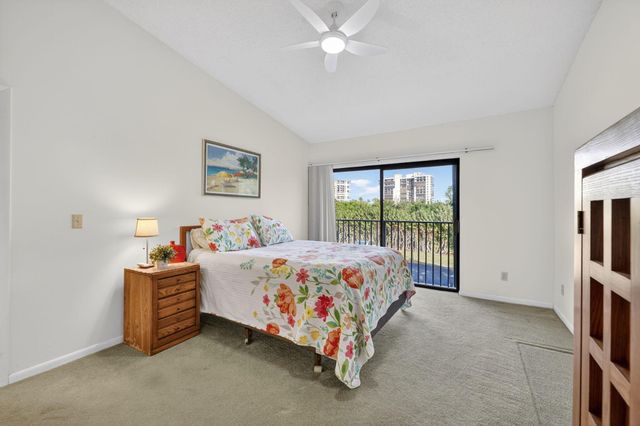 3207 S Lakeview Circle 6-203, Hutchinson Island, FL 34949