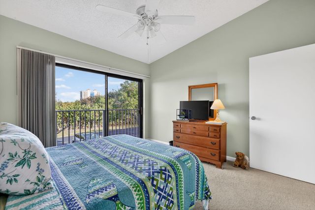 3207 S Lakeview Circle 6-203, Hutchinson Island, FL 34949