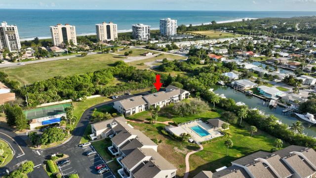 3207 S Lakeview Circle 6-203, Hutchinson Island, FL 34949