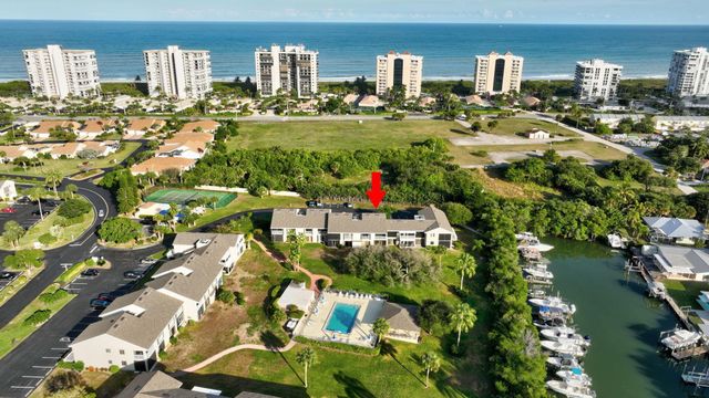 3207 S Lakeview Circle 6-203, Hutchinson Island, FL 34949