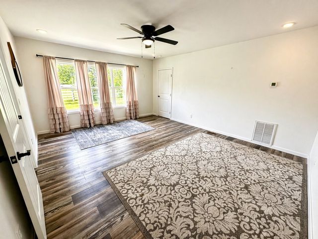 2342 Pulaski Hwy, Lawrenceburg, TN 38464