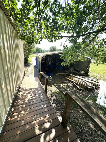 2342 Pulaski Hwy, Lawrenceburg, TN 38464