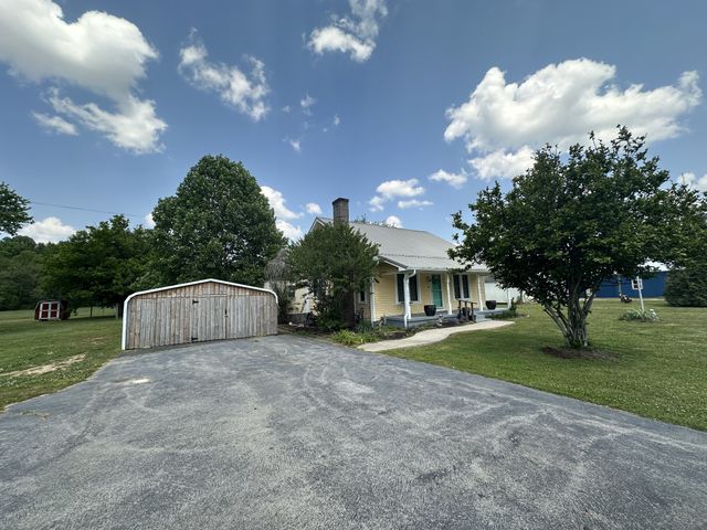 2342 Pulaski Hwy, Lawrenceburg, TN 38464