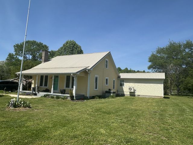 2342 Pulaski Hwy, Lawrenceburg, TN 38464