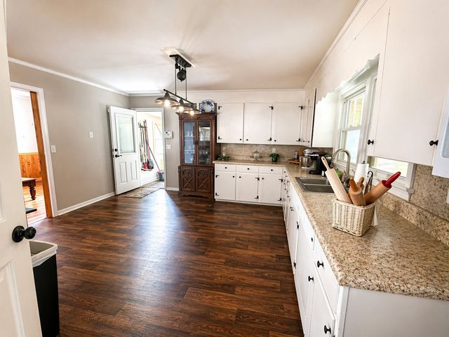2342 Pulaski Hwy, Lawrenceburg, TN 38464