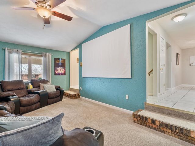 228 Hart Drive, Geneseo, IL 61254