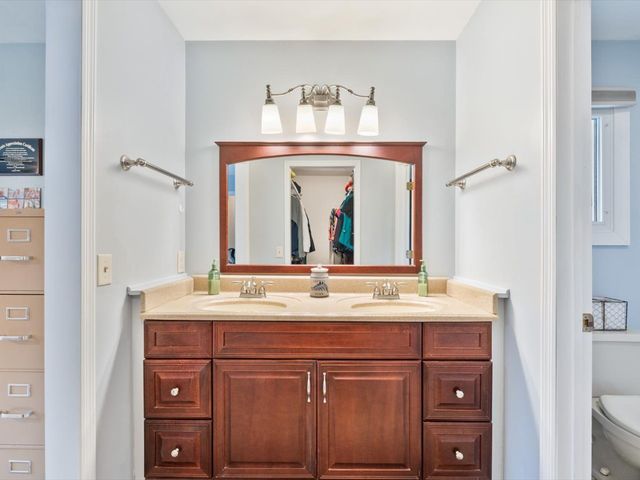 228 Hart Drive, Geneseo, IL 61254