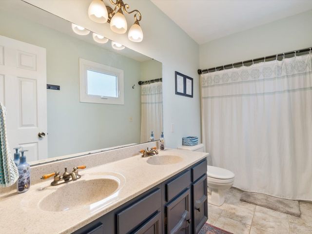 228 Hart Drive, Geneseo, IL 61254