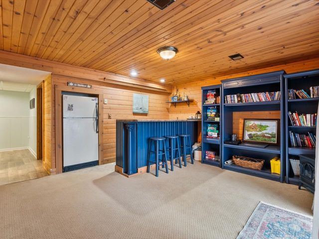 228 Hart Drive, Geneseo, IL 61254