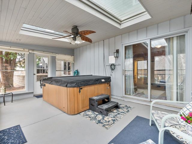 228 Hart Drive, Geneseo, IL 61254