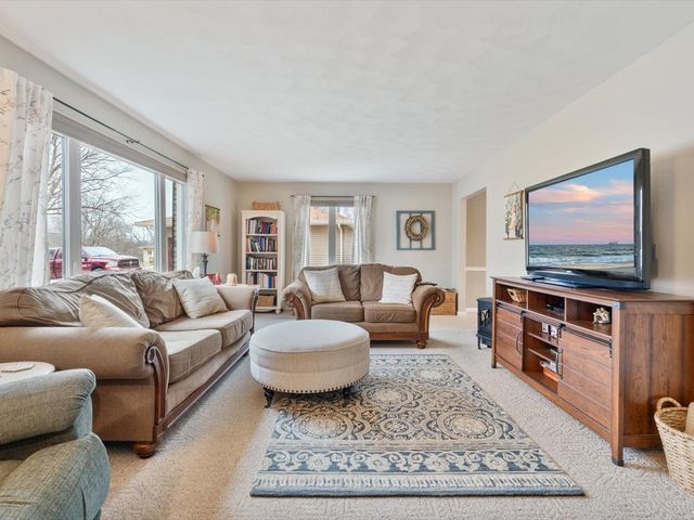 228 Hart Drive, Geneseo, IL 61254