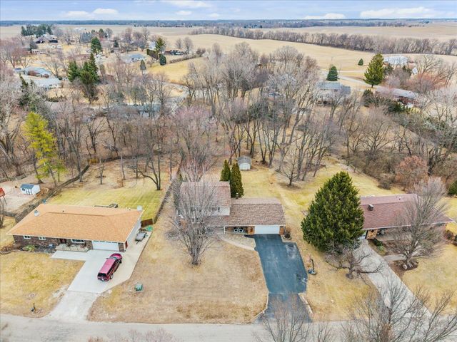 228 Hart Drive, Geneseo, IL 61254