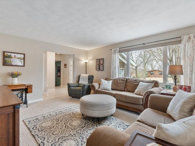 228 Hart Drive, Geneseo, IL 61254