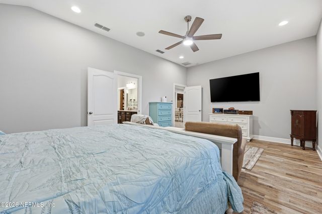2004 WEDGE Court, Green Cove Springs, FL 32043