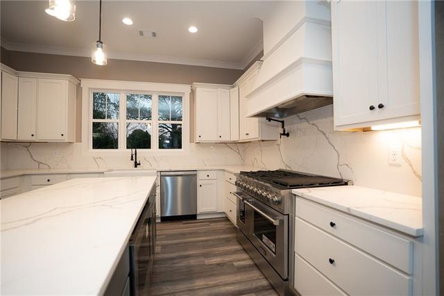 2275 Dr Bramblett Road, Cumming, GA 30028