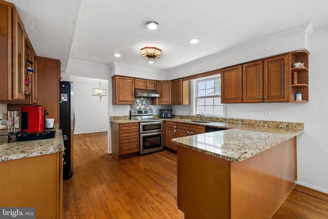 8321 TERRA GRANDE AVE, Springfield, VA 22153