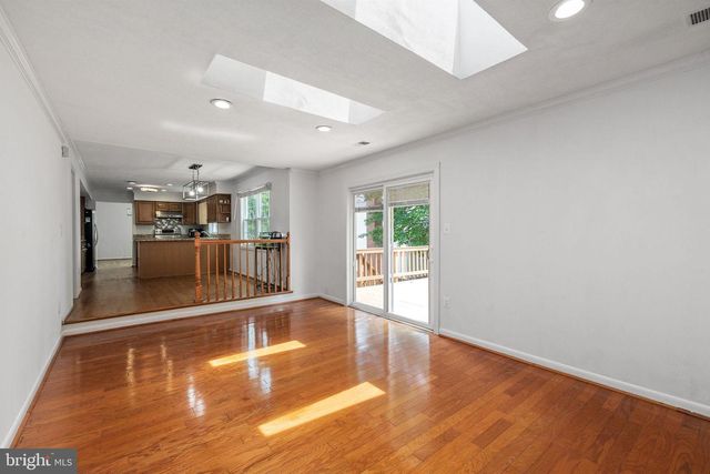 8321 TERRA GRANDE AVE, Springfield, VA 22153