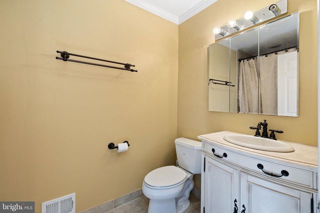 8321 TERRA GRANDE AVE, Springfield, VA 22153