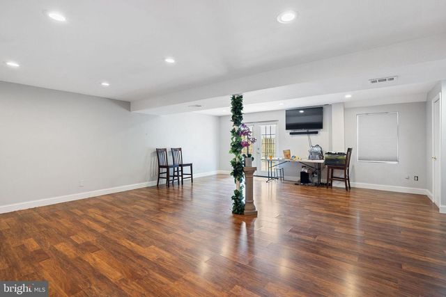8321 TERRA GRANDE AVE, Springfield, VA 22153