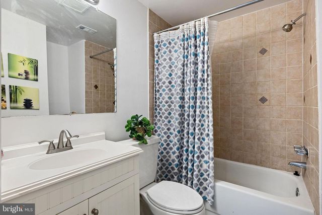8321 TERRA GRANDE AVE, Springfield, VA 22153