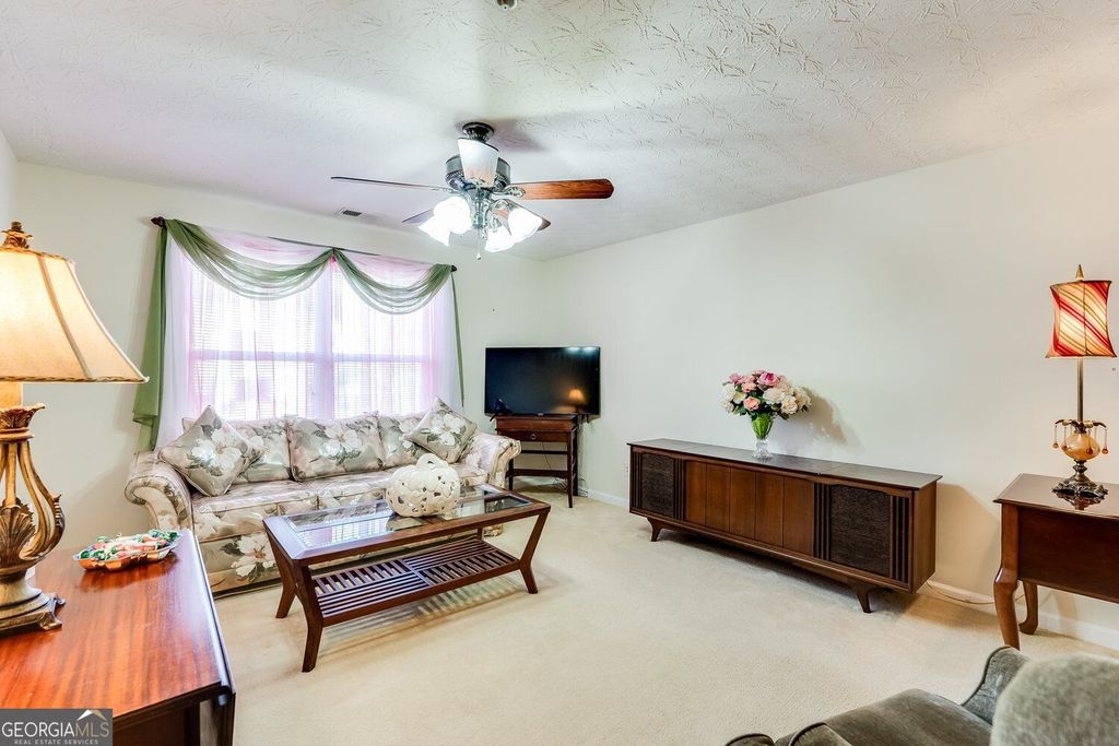 10202 Fairington Ridge Circle, Lithonia, GA 30038 — photo 4