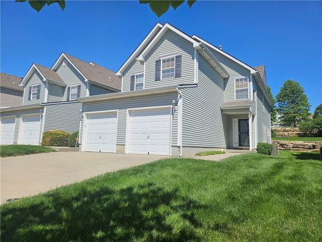 8341 N Kensington Avenue, Kansas City, MO 64119