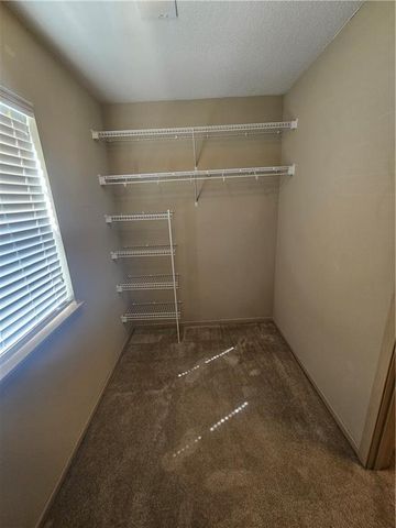 8341 N Kensington Avenue, Kansas City, MO 64119