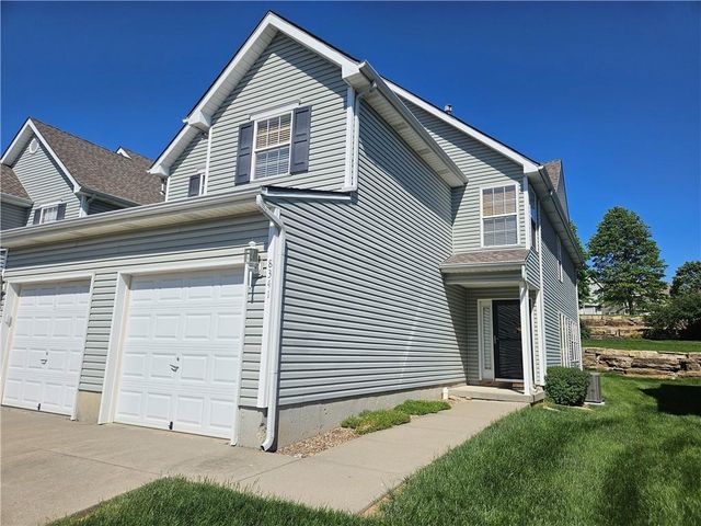 8341 N Kensington Avenue, Kansas City, MO 64119