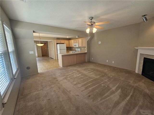 8341 N Kensington Avenue, Kansas City, MO 64119