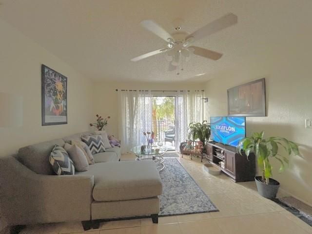 9088 W Atlantic Boulevard 523, Coral Springs, FL 33071