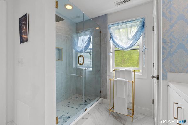 45 Maybrook Road, Waterbury, CT 06708