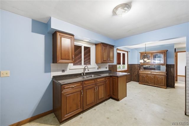 4373 East Frontier Drive, Hamburg, NY 14219