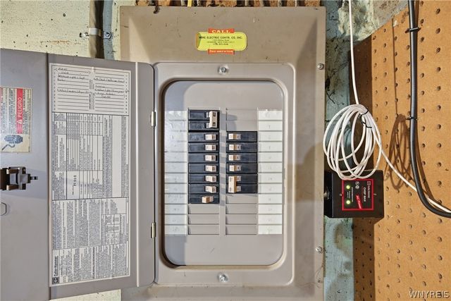 4373 East Frontier Drive, Hamburg, NY 14219