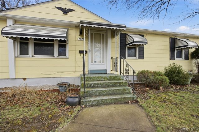 4373 East Frontier Drive, Hamburg, NY 14219