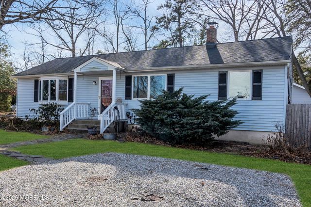 152 Forepeak Avenue, Beachwood, NJ 08722