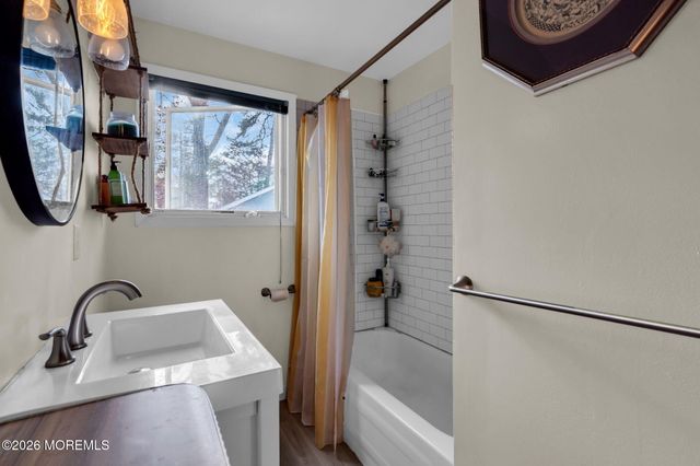 152 Forepeak Avenue, Beachwood, NJ 08722