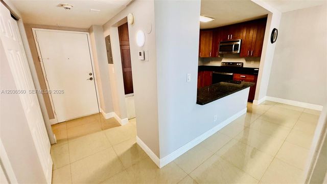 19390 Collins Ave 624, Sunny Isles Beach, FL 33160