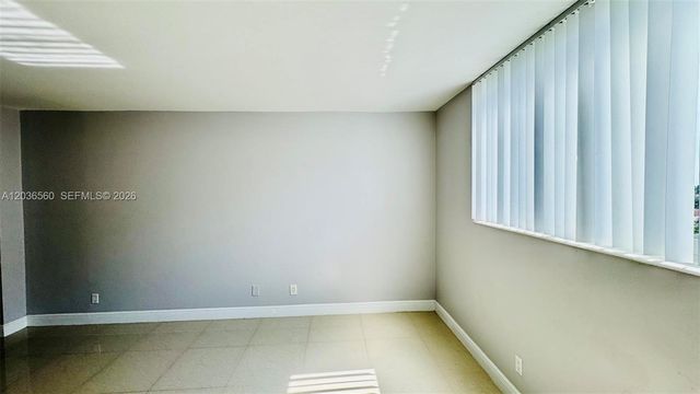 19390 Collins Ave 624, Sunny Isles Beach, FL 33160