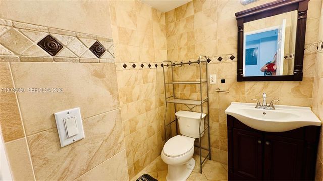 19390 Collins Ave 624, Sunny Isles Beach, FL 33160