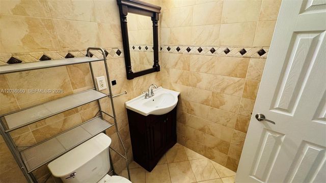 19390 Collins Ave 624, Sunny Isles Beach, FL 33160