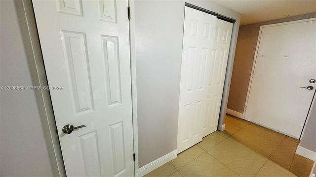19390 Collins Ave 624, Sunny Isles Beach, FL 33160