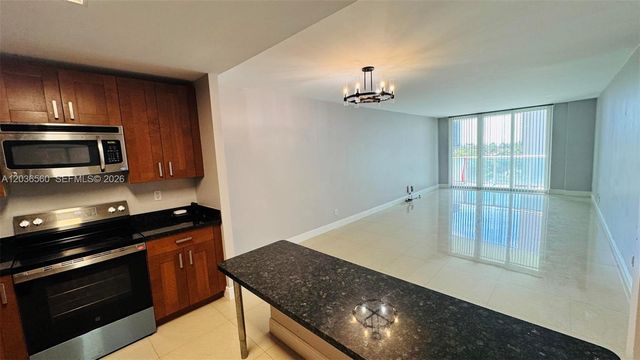19390 Collins Ave 624, Sunny Isles Beach, FL 33160