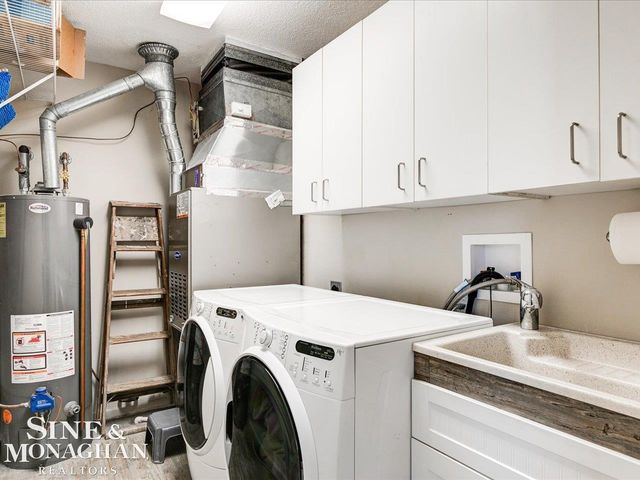 1715 River Rd. 39 Road, St Clair Twp, MI 48079