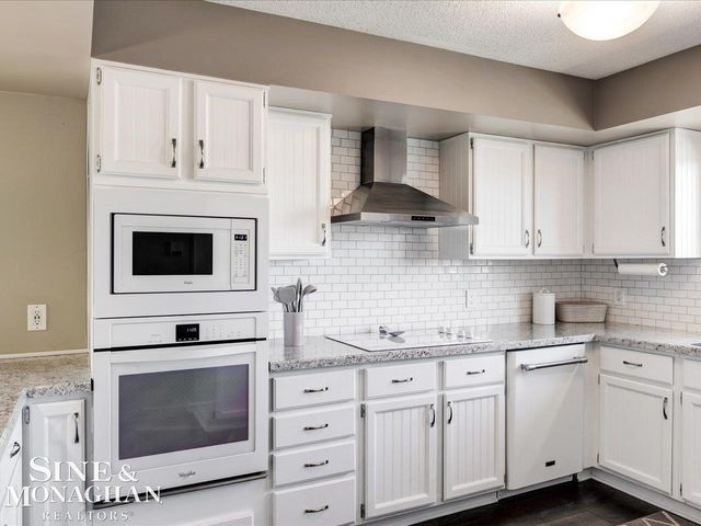 1715 River Rd. 39 Road, St Clair Twp, MI 48079