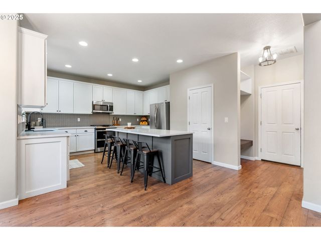 16270 Se JASPER Dr, Damascus, OR 97089