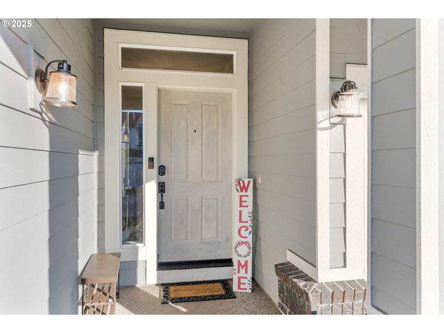 16270 Se JASPER Dr, Damascus, OR 97089