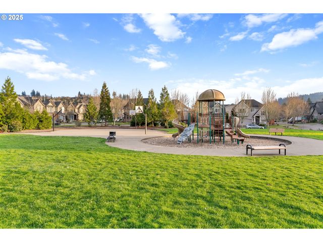 16270 Se JASPER Dr, Damascus, OR 97089