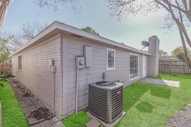 3030 Misty Park Drive, Houston, TX 77082