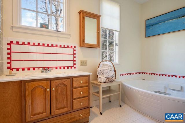 907 COTTAGE LN, Charlottesville, VA 22903